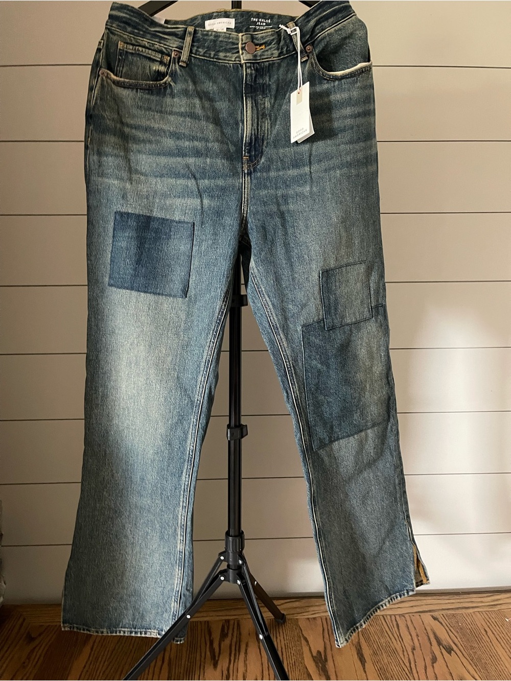 Good American “The Khloé Jean” Patchwork Straight Jeans – NWT - Picture 4 of 11
